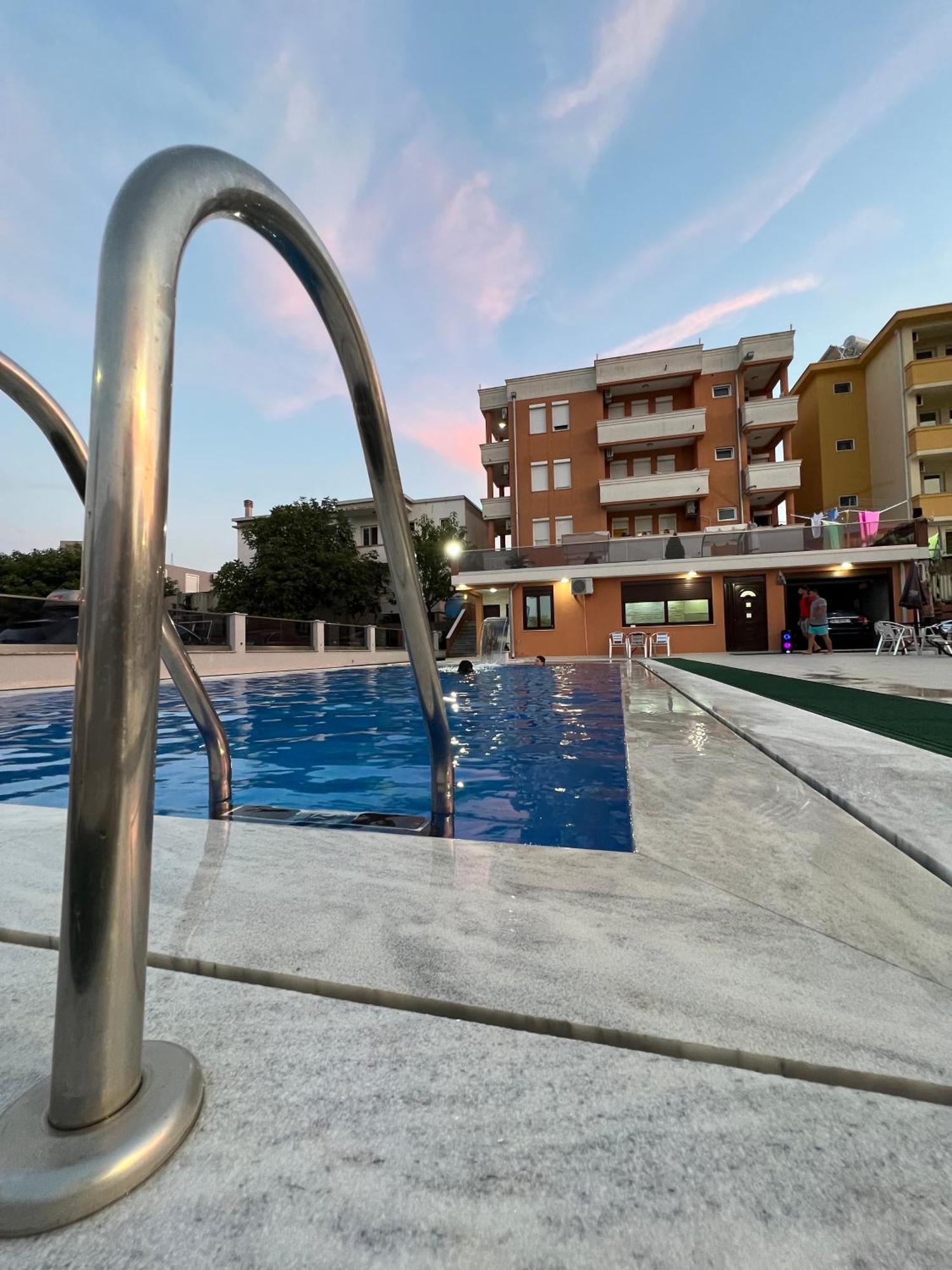 Apartments Zalli Ulcinj Exterior foto