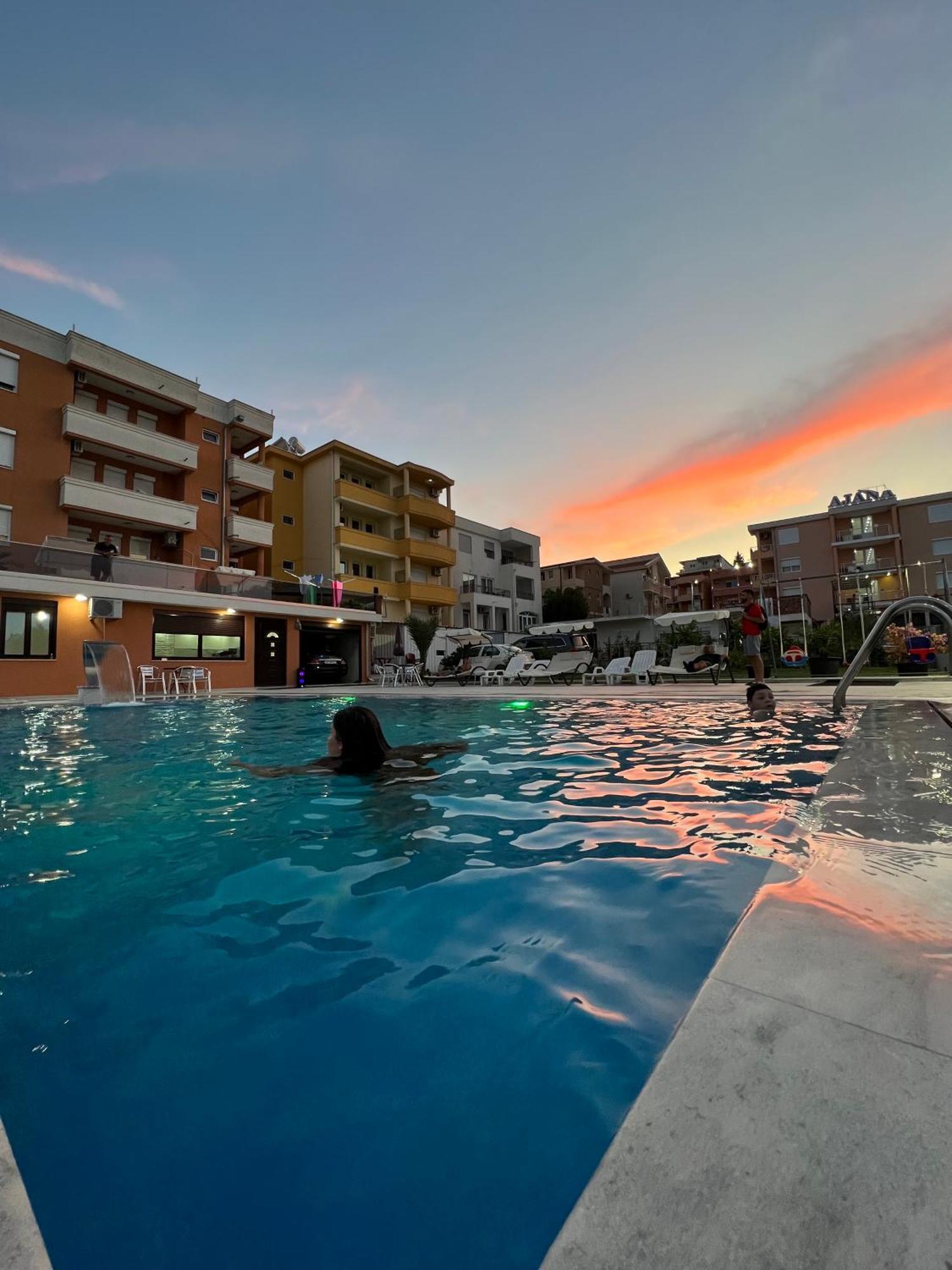 Apartments Zalli Ulcinj Exterior foto